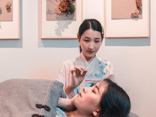 喝茶聊天吧